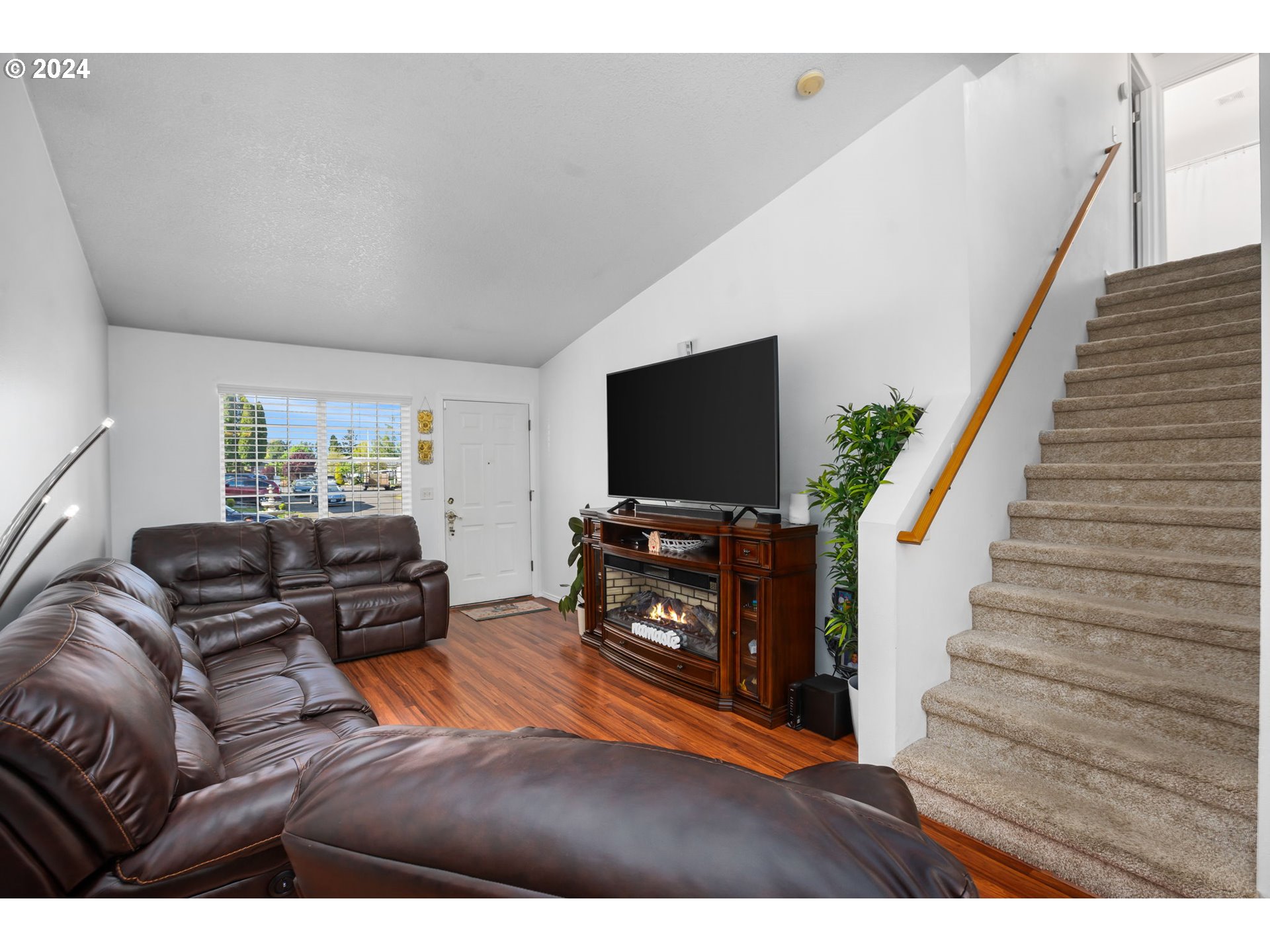 1322 Southeast La Mesa Avenue Gresham, OR 97080 - Photo 5 of 30