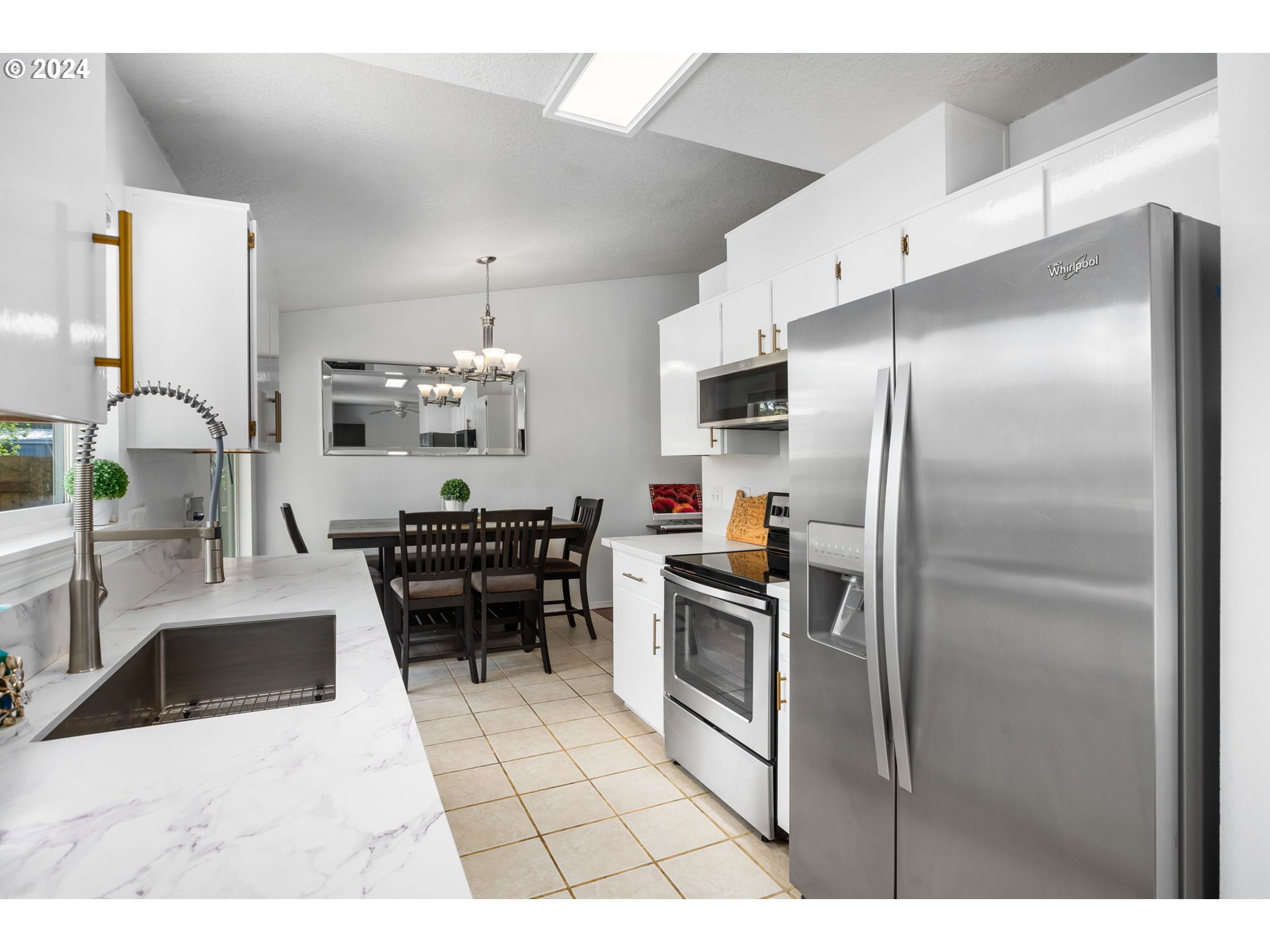 1322 Southeast La Mesa Avenue Gresham, OR 97080 - Photo 9 of 30