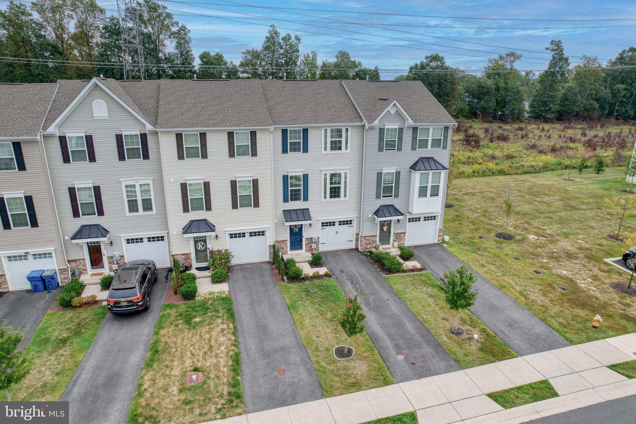 1944 Spearfish Court Newark, DE 19702 - Photo 43 of 44 a front view of a house with garden