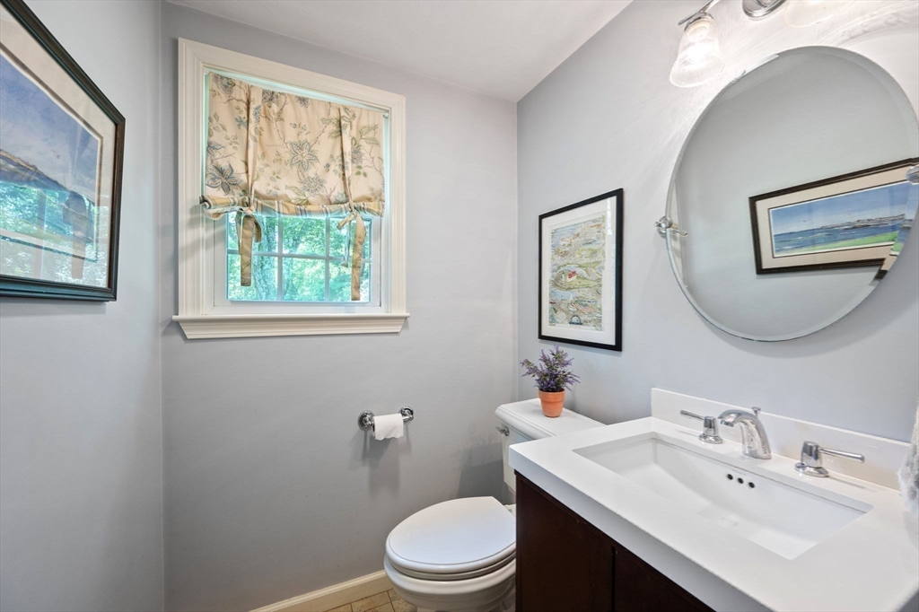 68 Old Post Road Walpole, MA 02032 - Photo 16 of 39