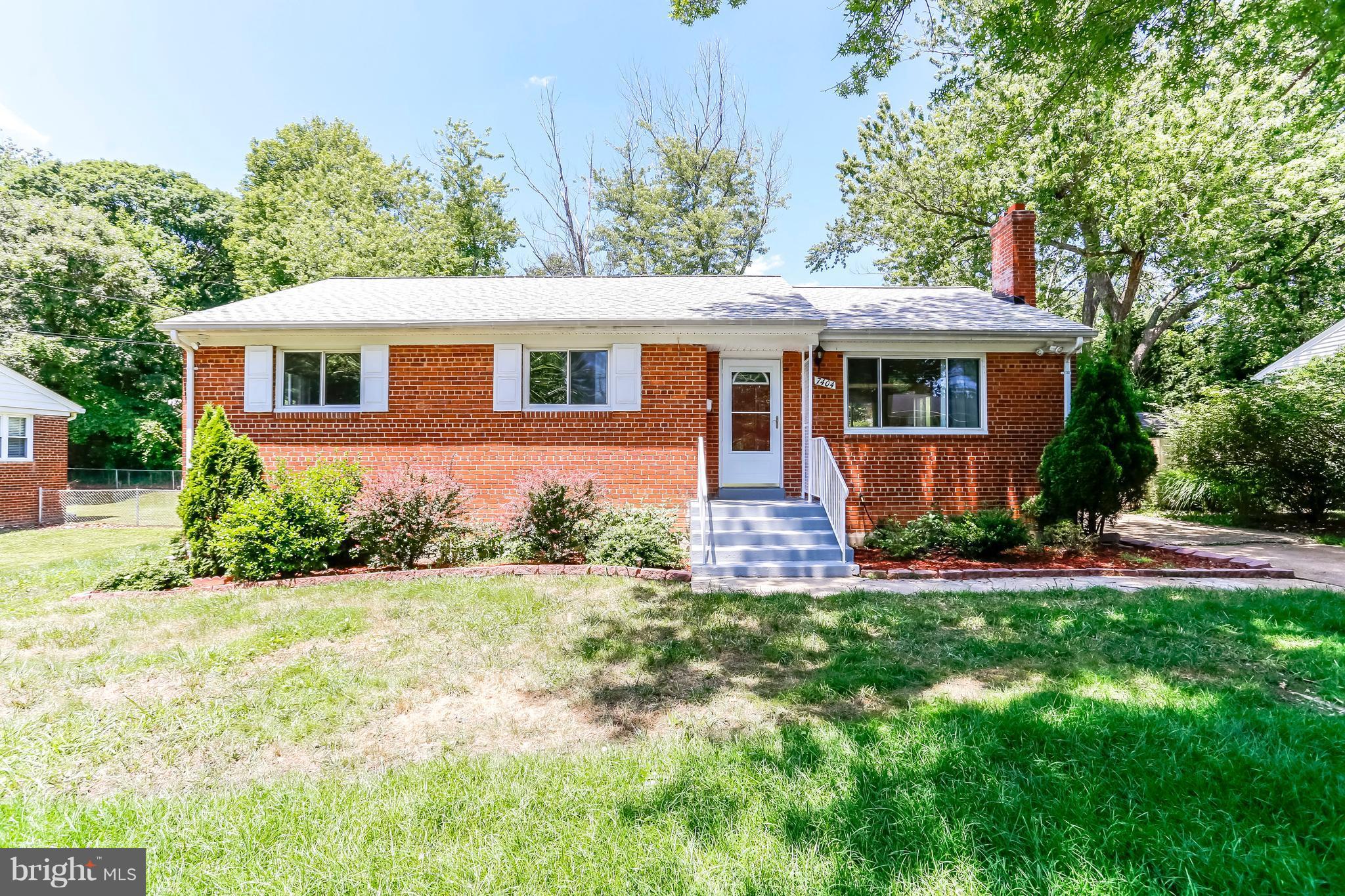 7404 Grace Street Springfield, VA 22150 - Photo 1 of 30 Exterior (Front)
