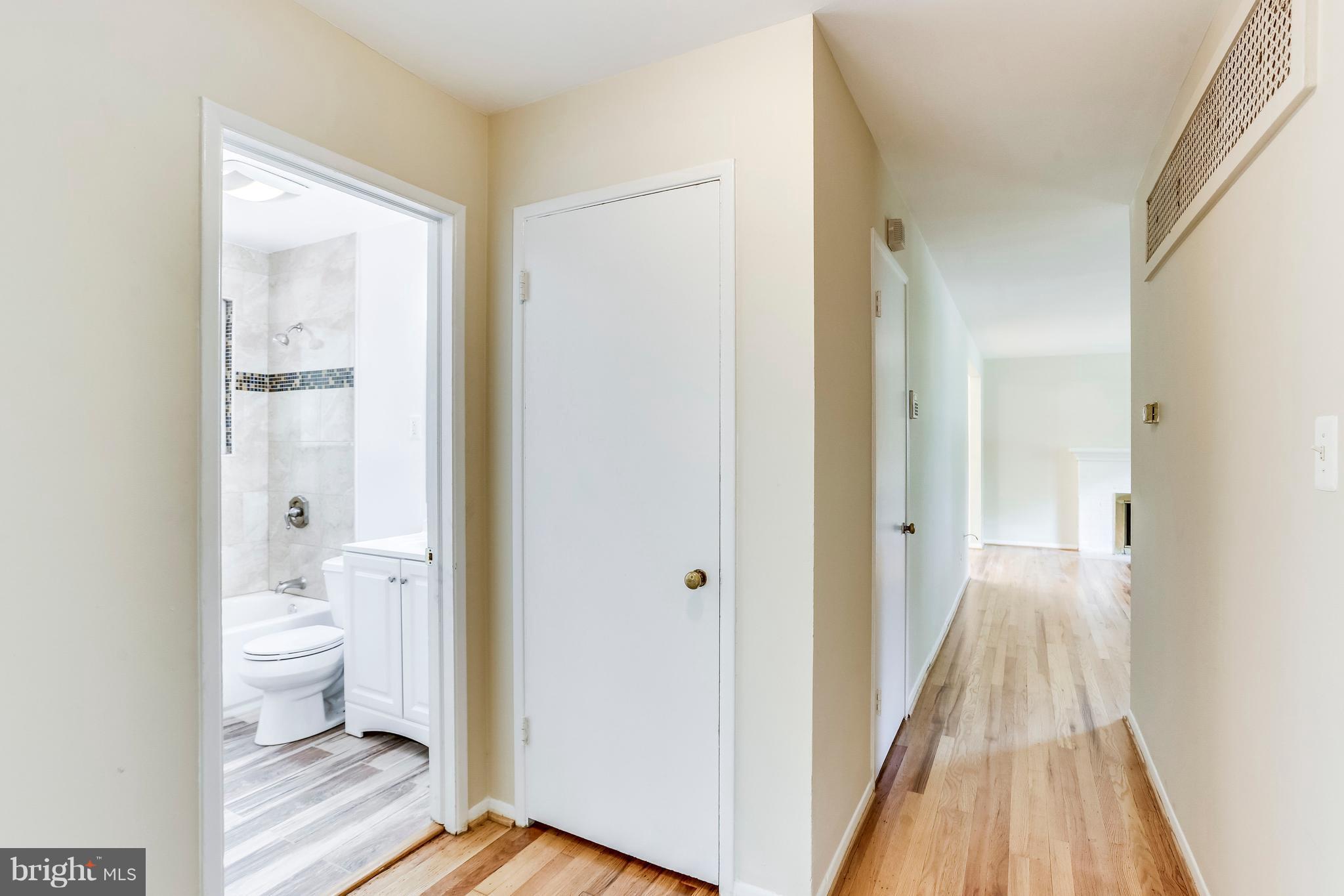 7404 Grace Street Springfield, VA 22150 - Photo 18 of 30 Interior (General)