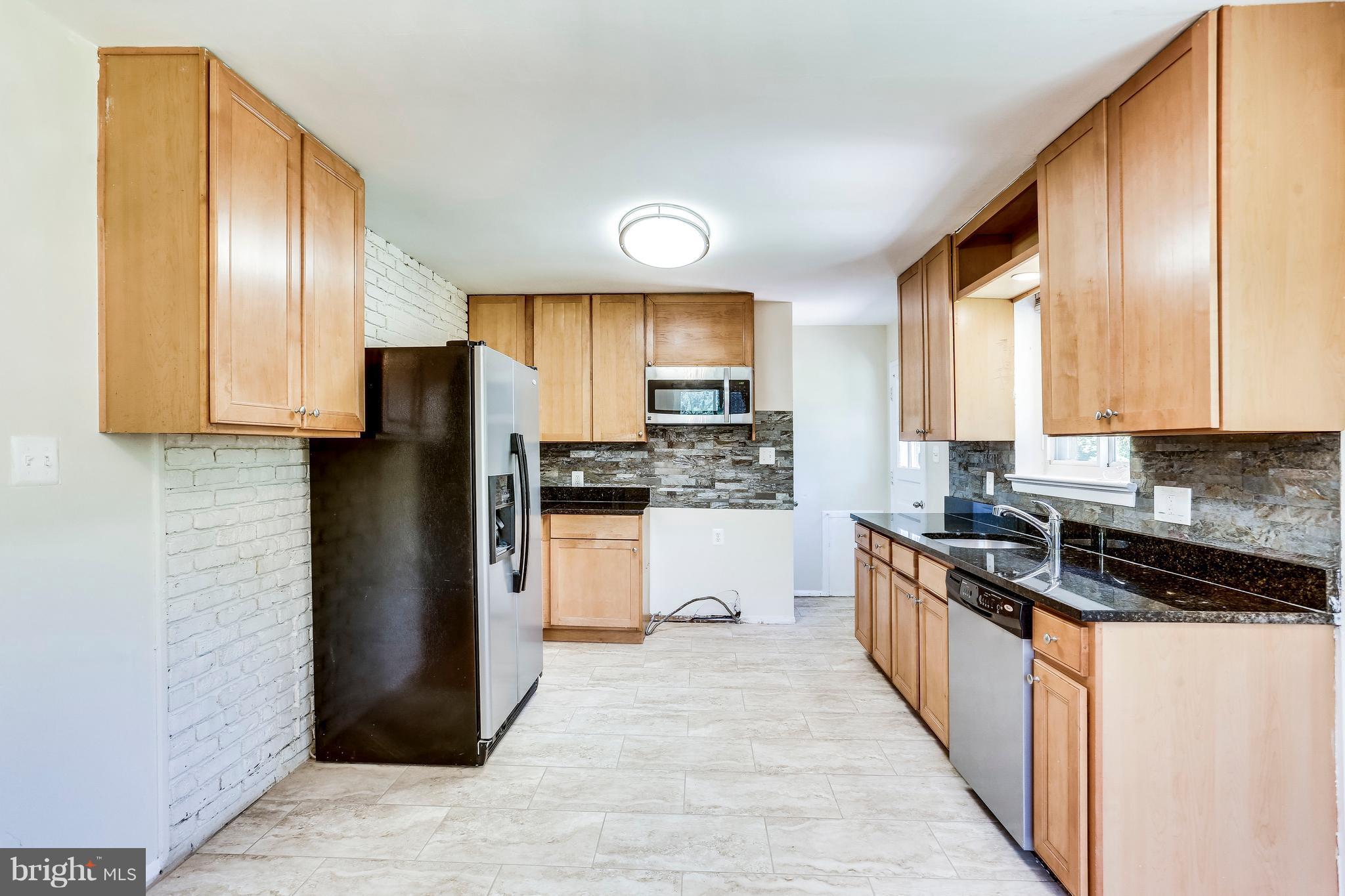 7404 Grace Street Springfield, VA 22150 - Photo 5 of 30 Kitchen