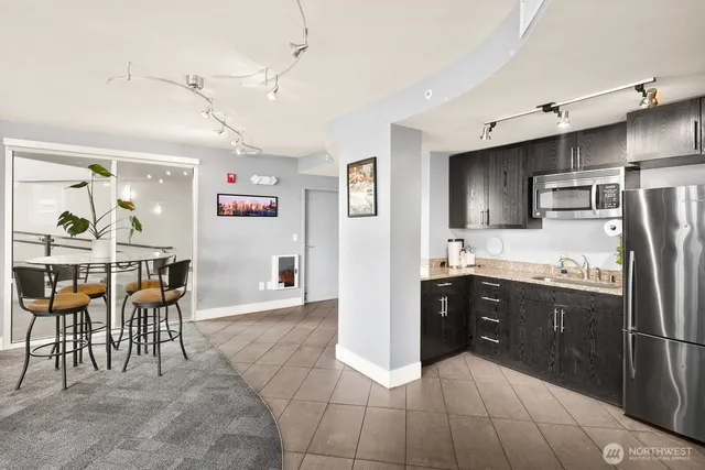 $468,000 | 699 John Street, Unit 617, Seattle, WA 98109