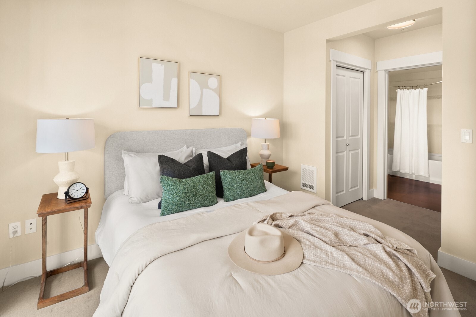 699 John Street, Unit 617 Seattle, WA 98109 - Photo 6 of 31