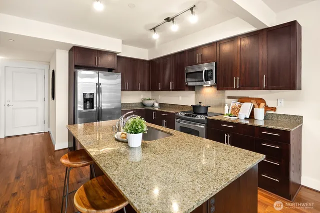 $468,000 | 699 John Street, Unit 617, Seattle, WA 98109