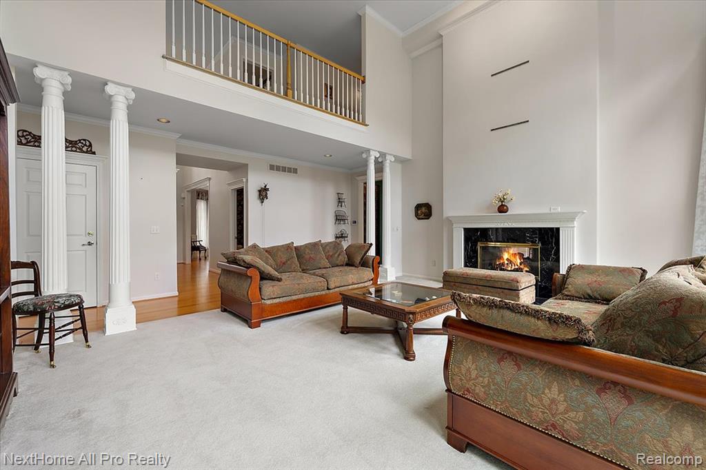 2116 Mapleridge Road Rochester Hills, MI 48309 - Photo 13 of 57