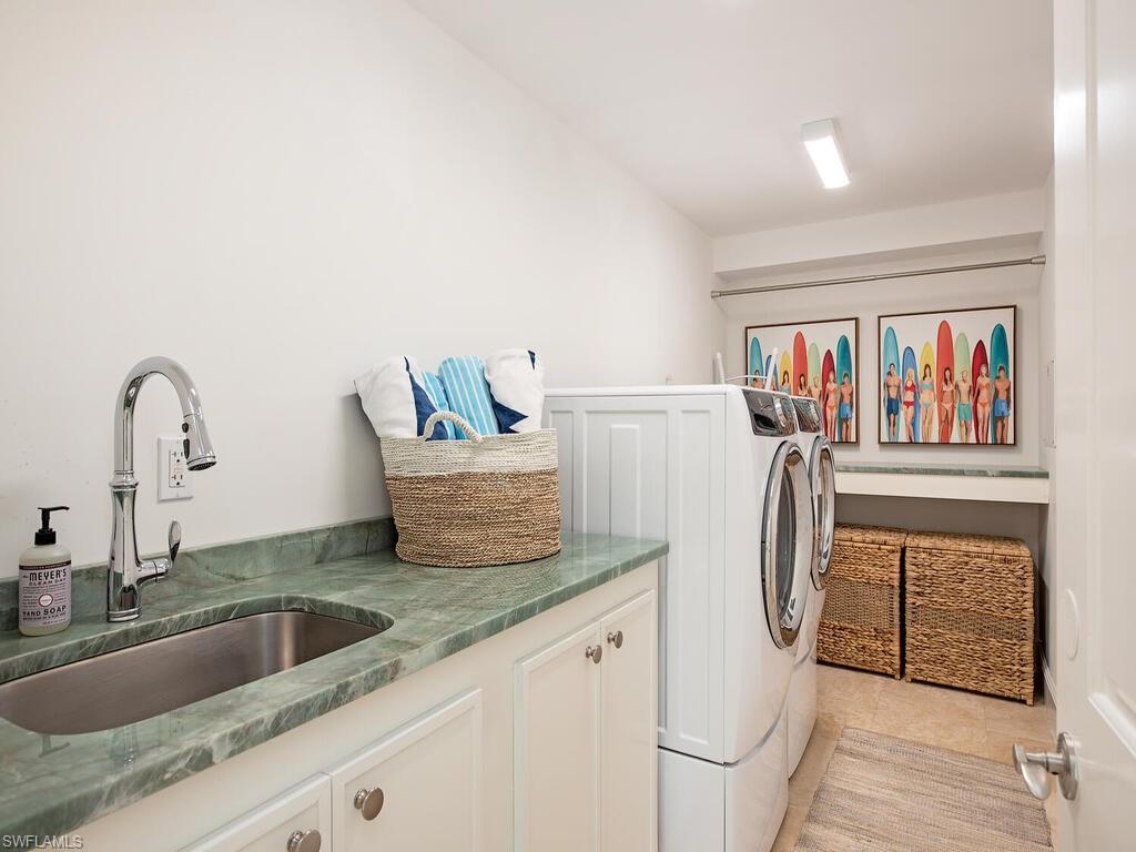 Undisclosed Address Naples, FL 34102 - Photo 17 of 26