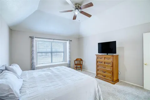 $389,900 | 1107 Deer Valley Lane, Arlington, TX 76001