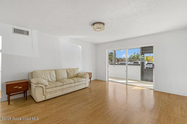 $224,900 | 725 Port Malabar Boulevard Northeast, Unit 111, Palm Bay, FL 32905