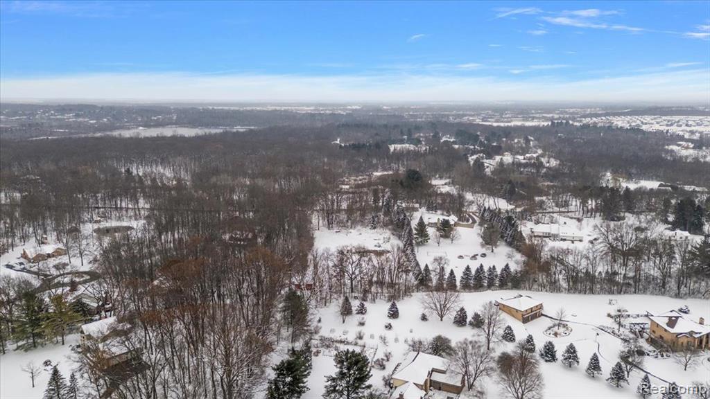 700 West Maple Road Milford, MI 48381 - Photo 12 of 24