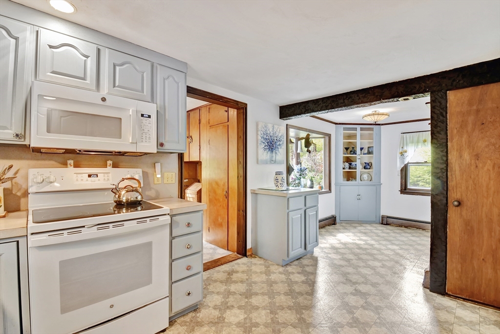 31 Spring Street Lunenburg, MA 01462 - Photo 14 of 38 Gallery Image 14