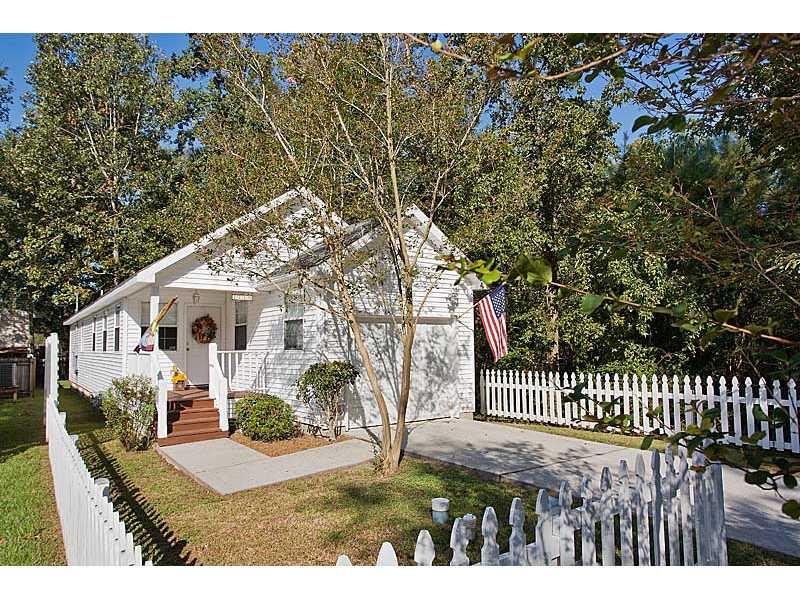 2220 2nd Street Mandeville, LA 70471 - Photo 1 of 6