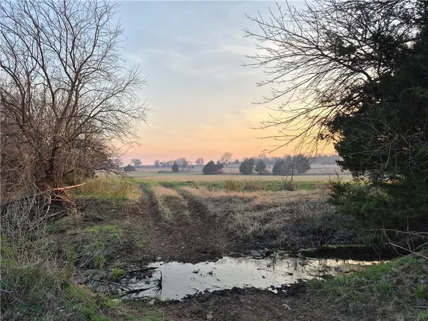 $400,000 | 2349 160th Highway, Longton, KS 67352