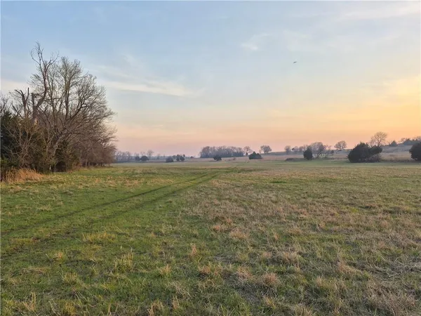$400,000 | 2349 160th Highway, Longton, KS 67352