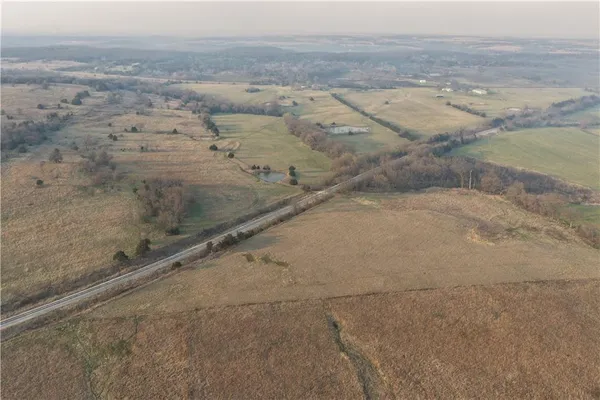 $400,000 | 2349 160th Highway, Longton, KS 67352