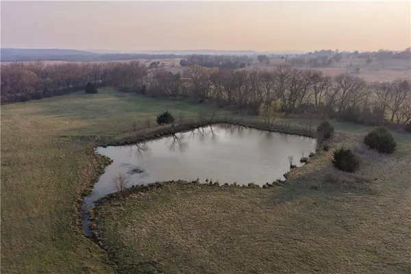 $400,000 | 2349 160th Highway, Longton, KS 67352