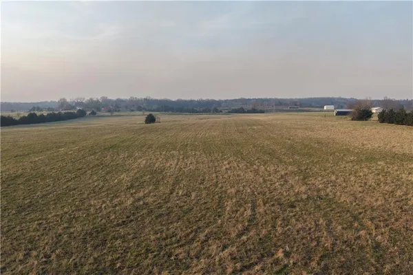 $400,000 | 2349 160th Highway, Longton, KS 67352