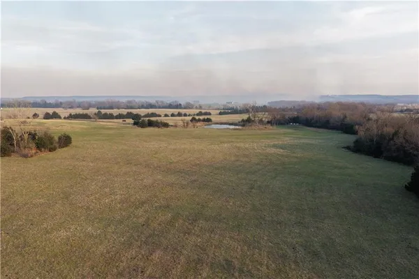 $400,000 | 2349 160th Highway, Longton, KS 67352