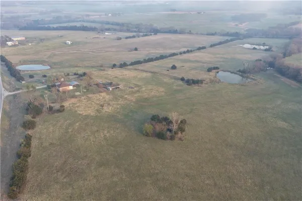 $400,000 | 2349 160th Highway, Longton, KS 67352