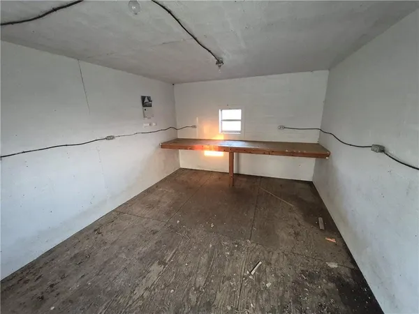 $400,000 | 2349 160th Highway, Longton, KS 67352