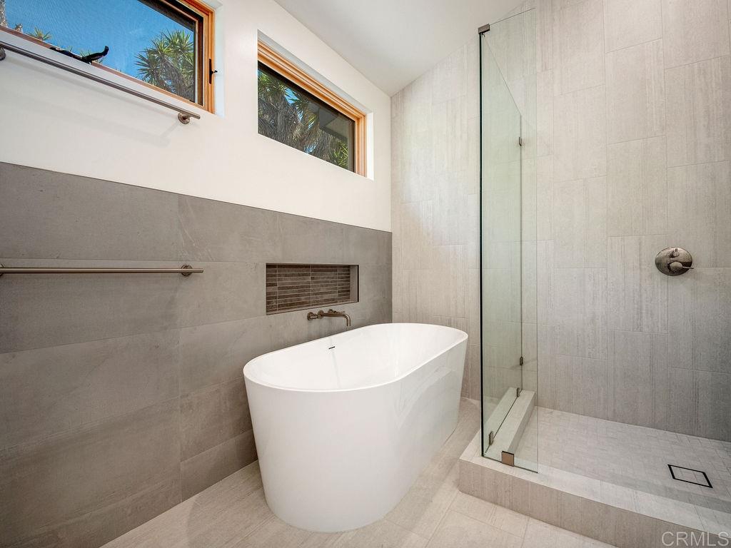 1014 Urania Avenue Encinitas, CA 92024 - Photo 12 of 25