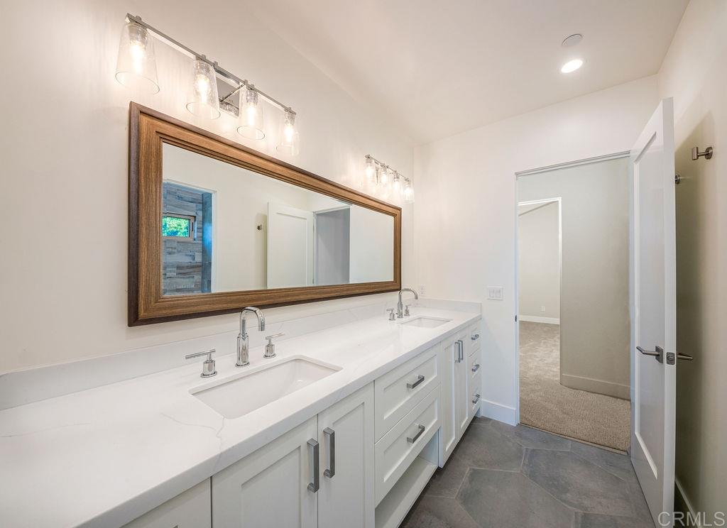 1014 Urania Avenue Encinitas, CA 92024 - Photo 15 of 25