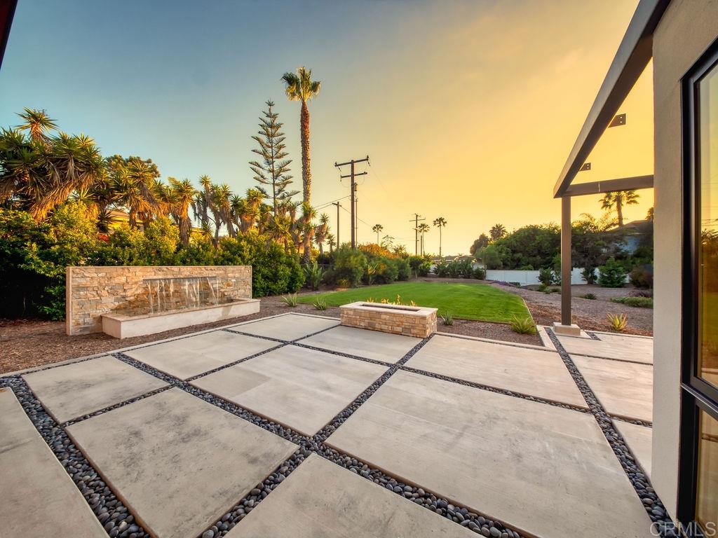 1014 Urania Avenue Encinitas, CA 92024 - Photo 21 of 25