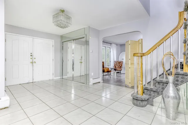 $1,600,000 | 5 Hillel Court, Monsey, NY 10952