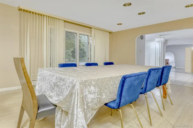 $1,600,000 | 5 Hillel Court, Monsey, NY 10952