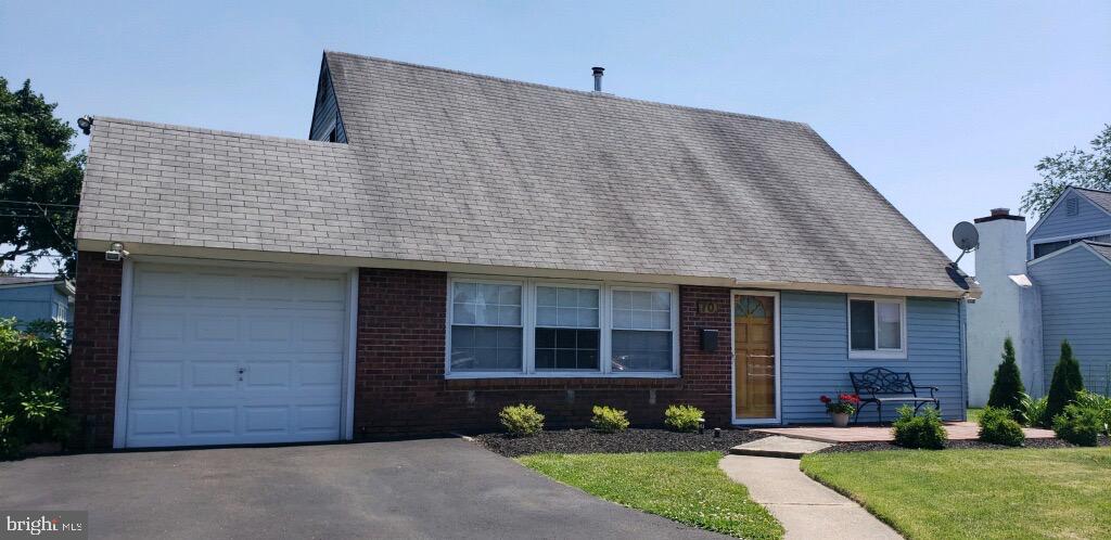 70 Quaker Hill Road Levittown, PA 19057 - Photo 1 of 33 Gallery Image 1