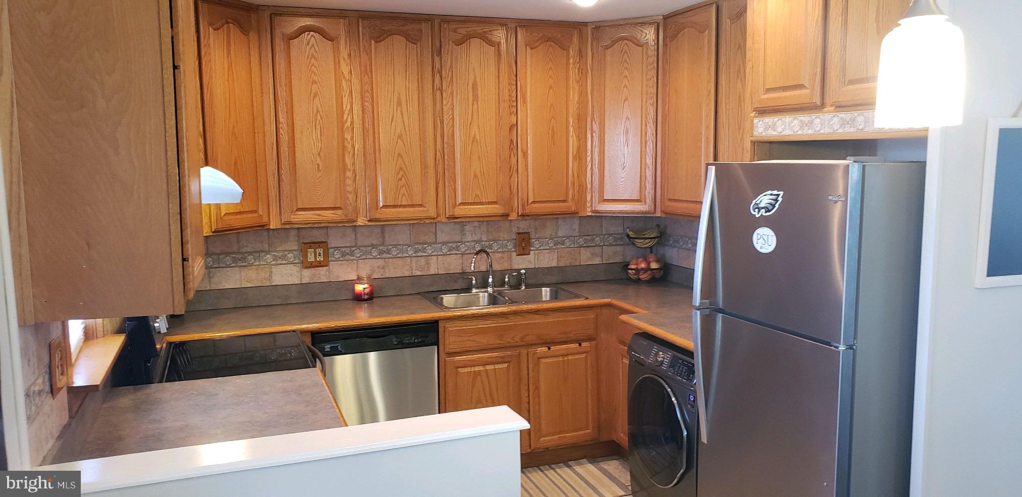 70 Quaker Hill Road Levittown, PA 19057 - Photo 15 of 33 Gallery Image 15