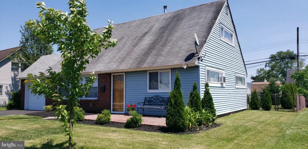70 Quaker Hill Road Levittown, PA 19057 - Photo 4 of 33 Gallery Image 4