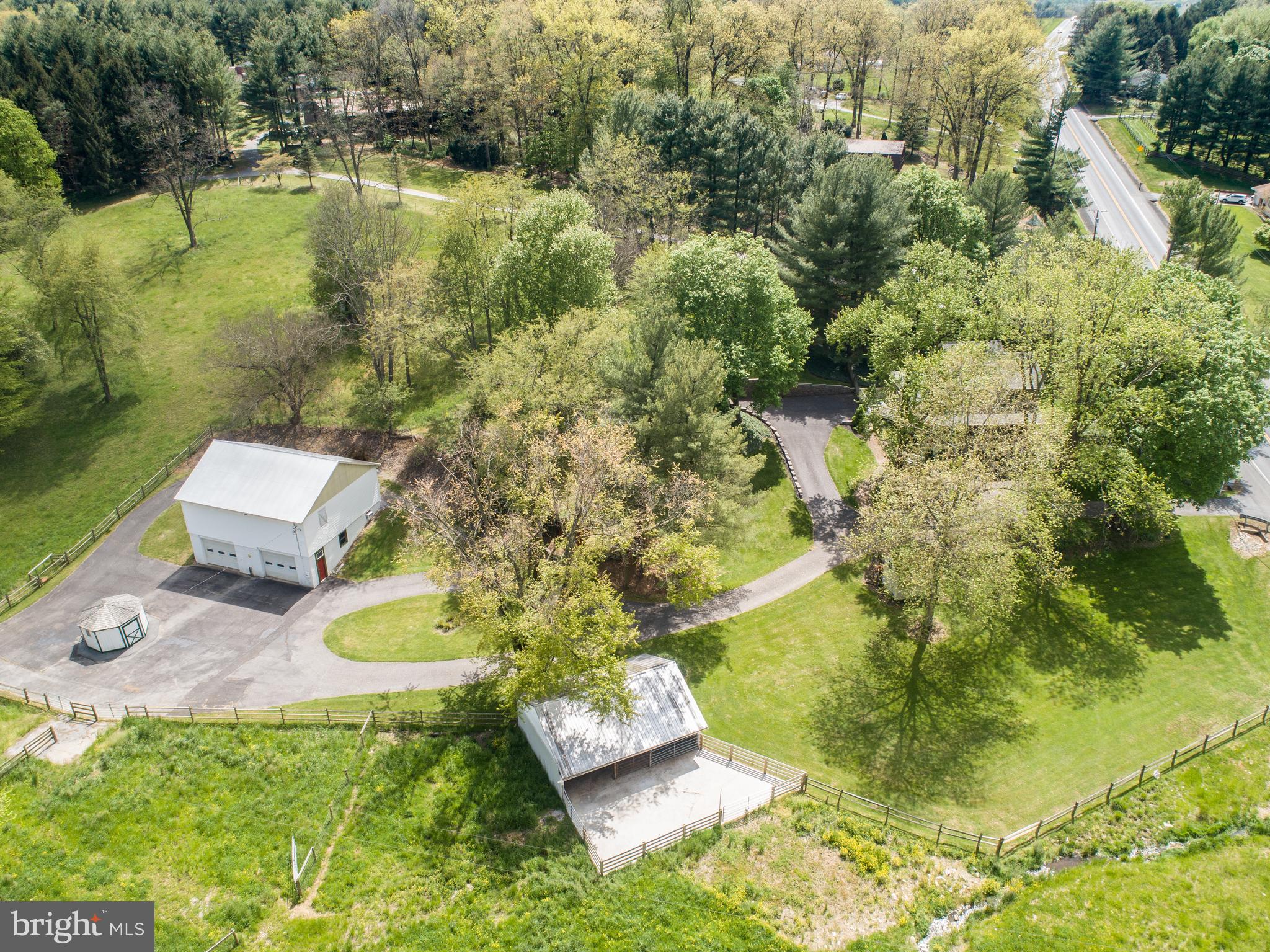 2211 Ridge Road Westminster, MD 21157 - Photo 12 of 64 Gallery Image 12