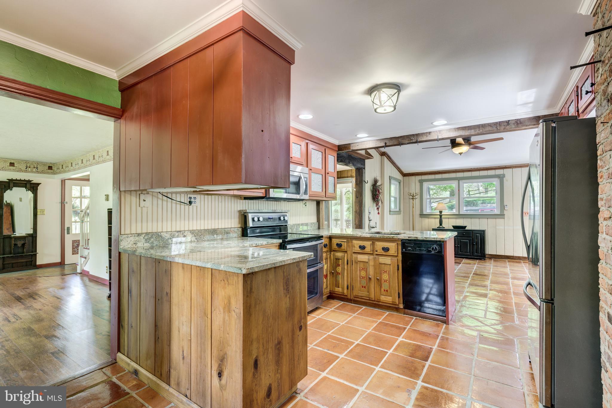 2211 Ridge Road Westminster, MD 21157 - Photo 21 of 64 Gallery Image 21