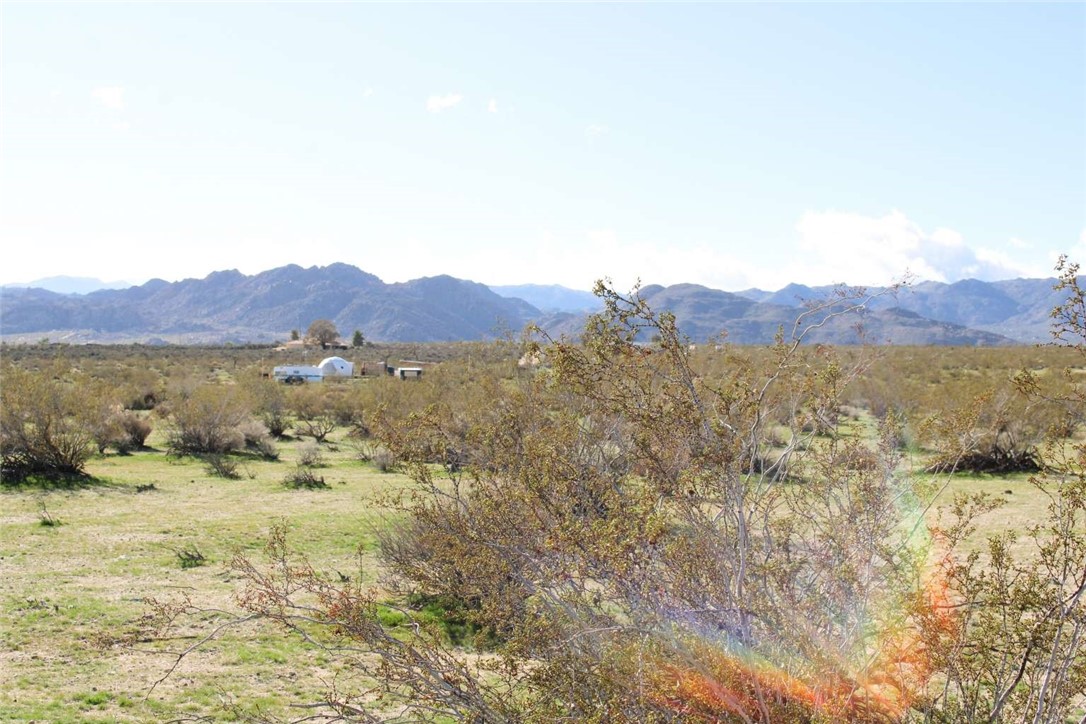 62999 East Broadway Joshua Tree, CA 92252 - Photo 19 of 23 a view of mountain with lake view
