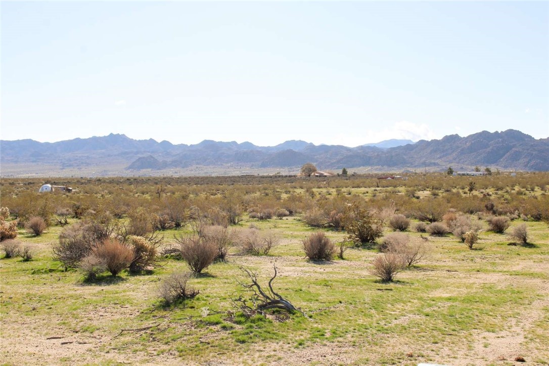 62999 East Broadway Joshua Tree, CA 92252 - Photo 2 of 23 a view of city and mountain