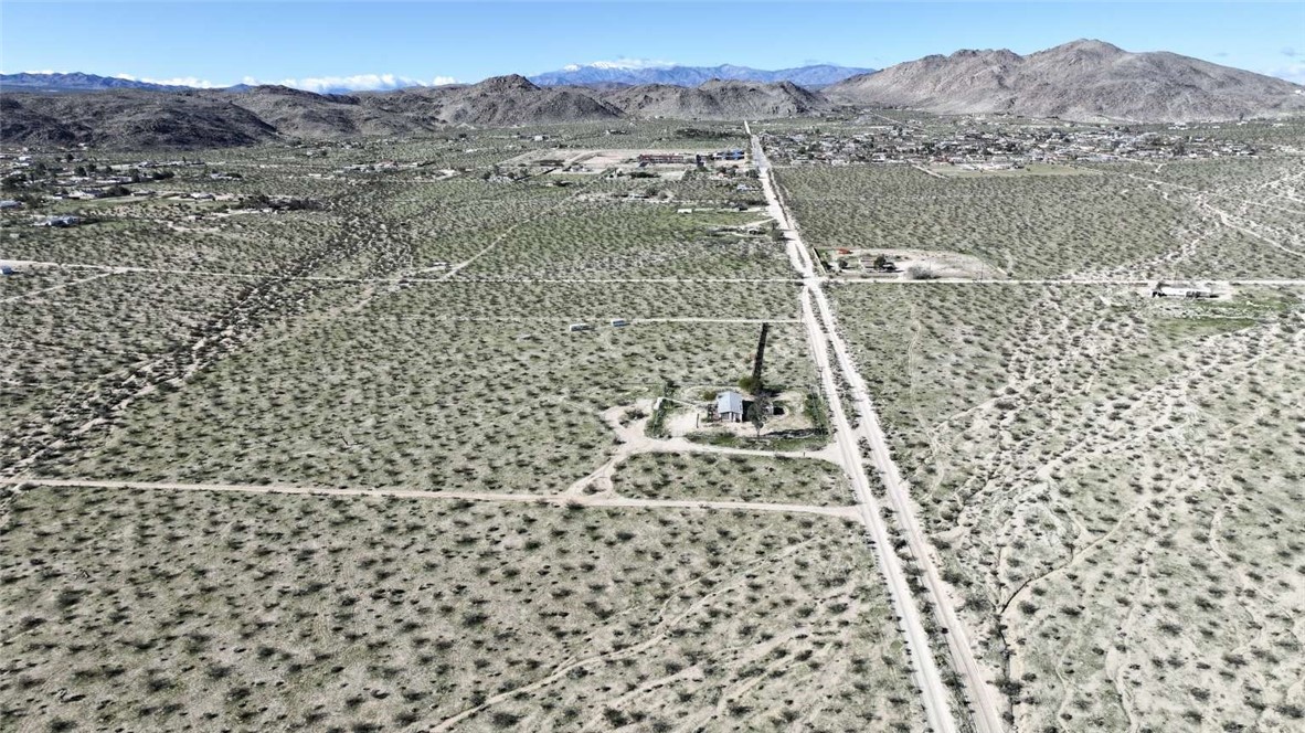 62999 East Broadway Joshua Tree, CA 92252 - Photo 23 of 23 a view of a bathroom with a window