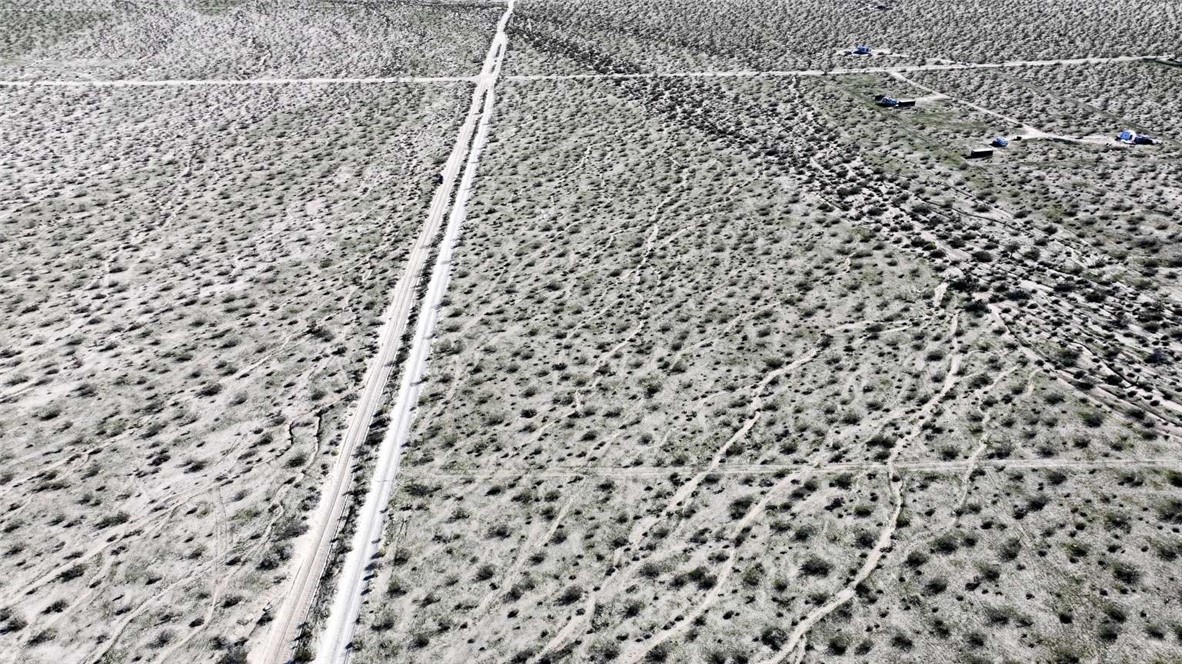 62999 East Broadway Joshua Tree, CA 92252 - Photo 5 of 23