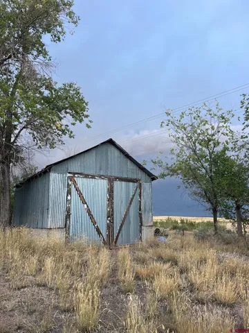 a view of backyard of house