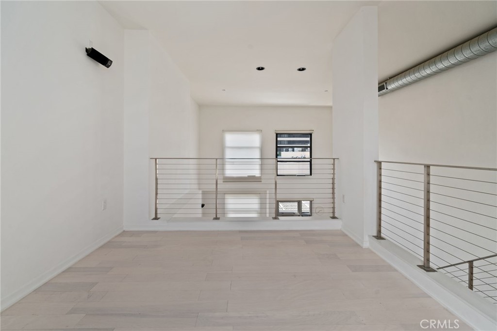 133 The, Unit 404 Long Beach, CA 90802 - Photo 12 of 27 a view of an empty room