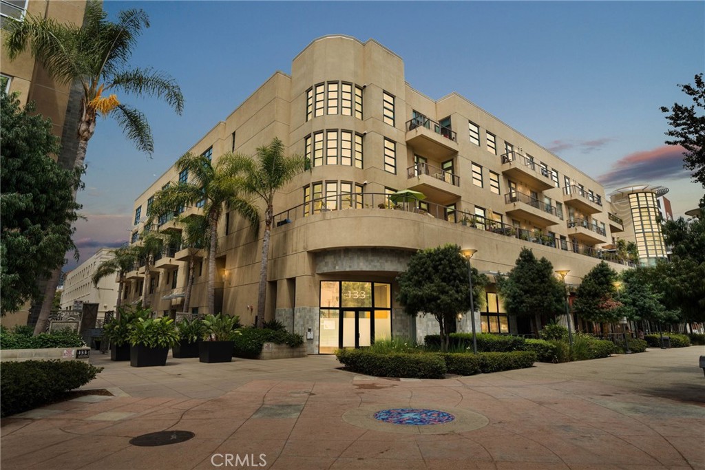 133 The, Unit 404 Long Beach, CA 90802 - Photo 4 of 27 a view of a building with a garden