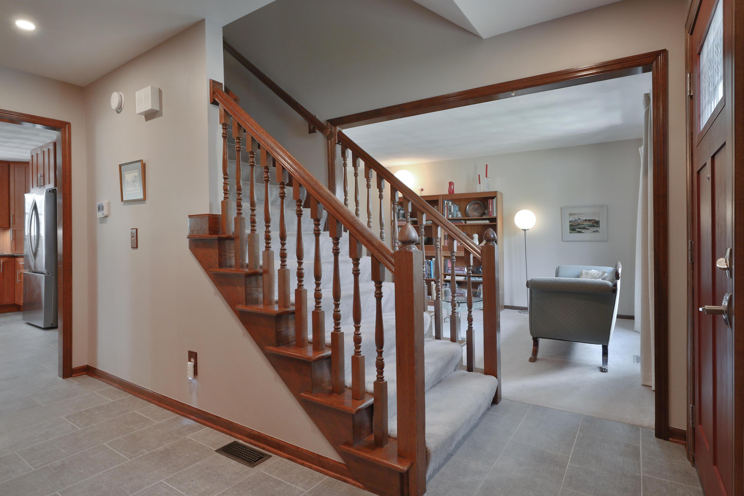 1041 Rutland Way Columbus, OH 43085 - Photo 5 of 60 1041-RutlandWay-06 - Copy