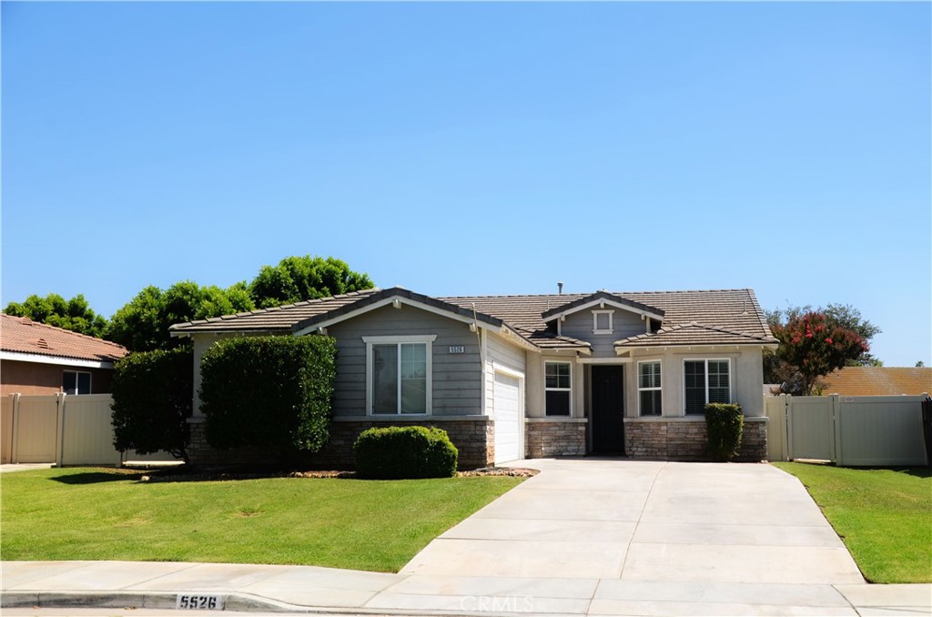 5526 Mountain View Avenue Riverside, CA 92504 - Photo 1 of 26