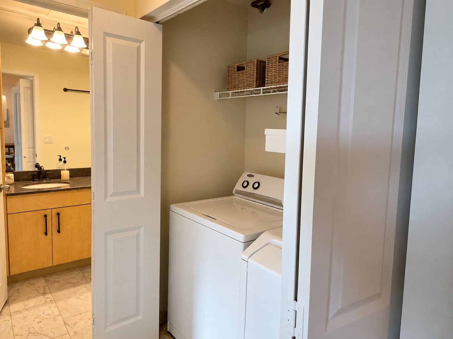 3505 Sage Road, Unit 507 Houston, TX 77056 - Photo 22 of 46 Gallery Image 22