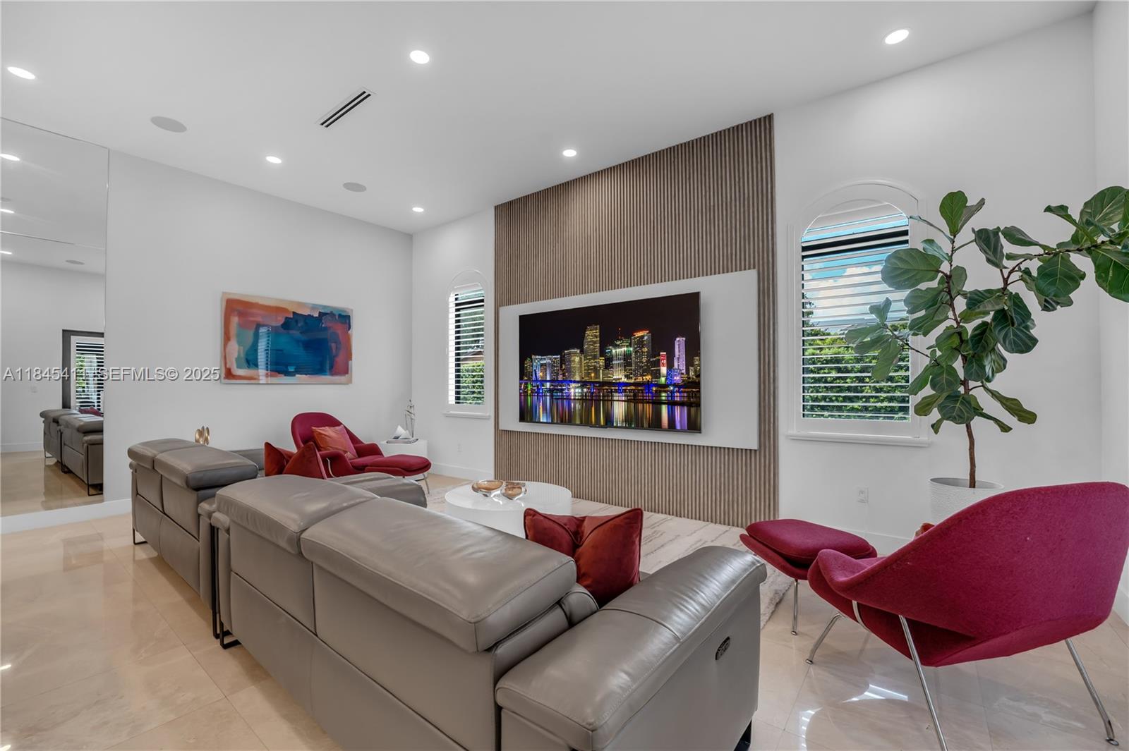 331 Southwest 124th Avenue Miami, FL 33184 - Photo 11 of 72