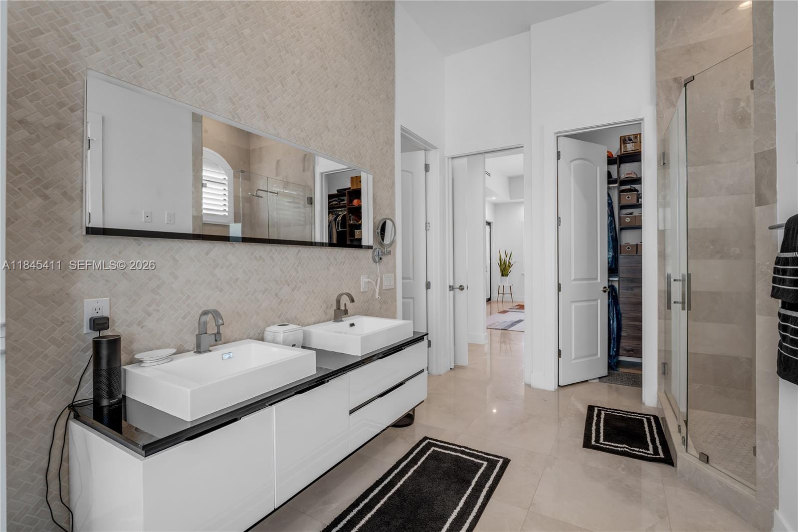 331 Southwest 124th Avenue Miami, FL 33184 - Photo 23 of 69