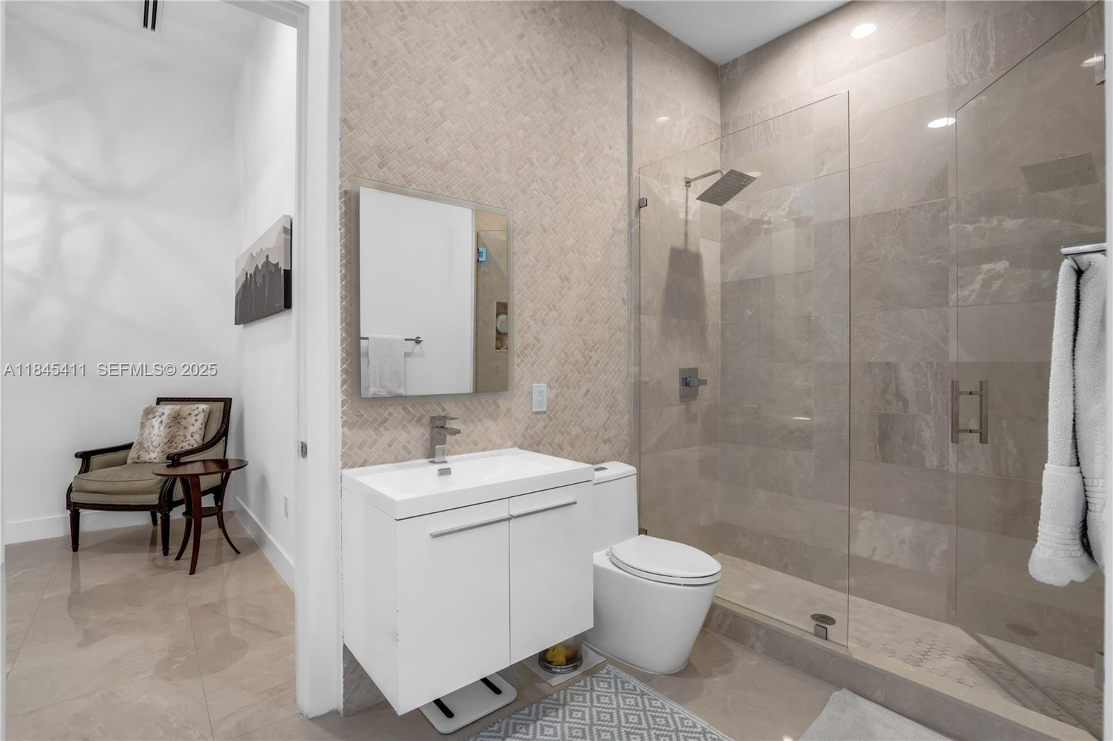 331 Southwest 124th Avenue Miami, FL 33184 - Photo 35 of 72