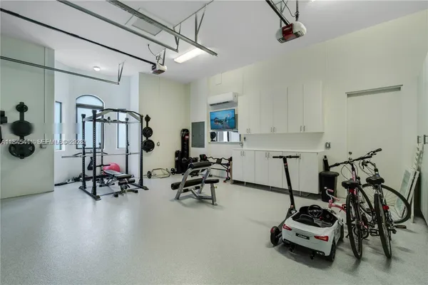 $3,470,900 | 331 Southwest 124th Avenue, Miami, FL 33184