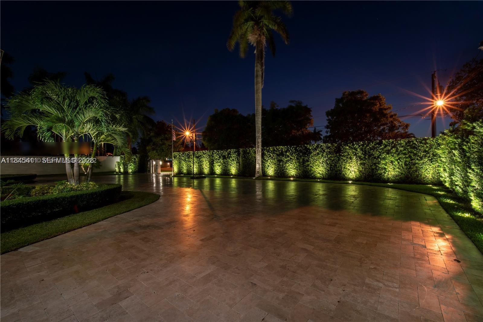 331 Southwest 124th Avenue Miami, FL 33184 - Photo 52 of 69 a view of a water fountain in the middle of a building